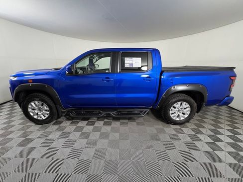 Used 2024 Nissan Frontier SV w/ SV Convenience Package image 4