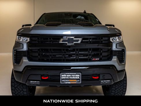 Used 2024 Chevrolet Silverado 1500 LT Trail Boss w/ LT Trail Boss Premium Package AWD/4WD image 4
