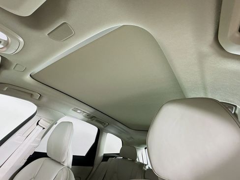 New 2026 Volvo XC60 T8 Ultra w/ Protection Package Premier image 22