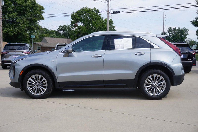 Used 2025 Cadillac XT4 Premium Luxury w/ Trailering Package AWD/4WD image 6