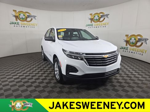 Used 2024 Chevrolet Equinox LS w/ Driver Confidence II Package FWD image 1