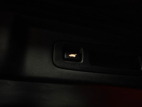 Used 2023 Honda CR-V EX-L image 8