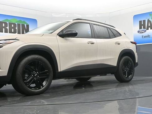 New 2026 Chevrolet Trax ACTIV w/ Sunroof Package image 18