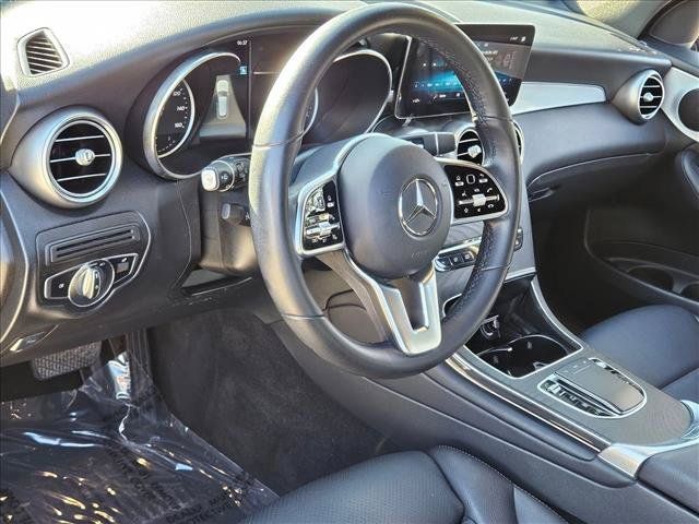 Used 2021 Mercedes-Benz GLC 300 image 10