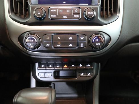 Used 2018 Chevrolet Colorado ZR2 AWD/4WD image 7