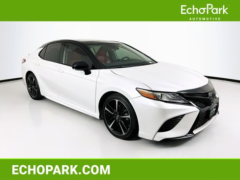 Used 2019 Toyota Camry XSE image 1