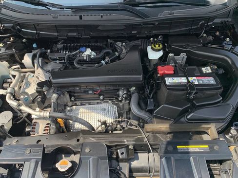 Used 2020 Nissan Rogue SV FWD image 27