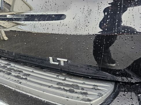 Used 2022 Chevrolet Tahoe LT w/ LT Signature Plus Package image 17