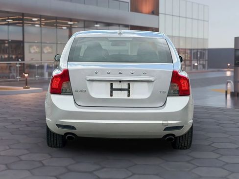 Used 2011 Volvo S40 T5 image 9