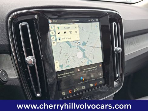 New 2026 Volvo XC40 B5 Core w/ Protection Package Premier image 14