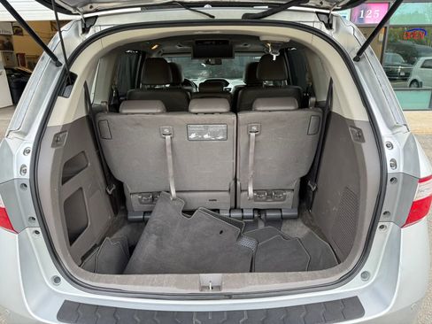 Used 2012 Honda Odyssey Touring Elite image 32