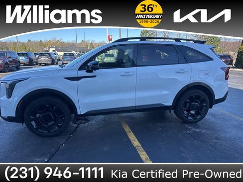 Used 2025 Kia Sorento SX Prestige w/ Olive Brown Leather Package AWD/4WD image 17