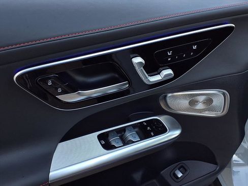 New 2026 Mercedes-Benz GLC 43 AMG AMG GLC 43 image 12