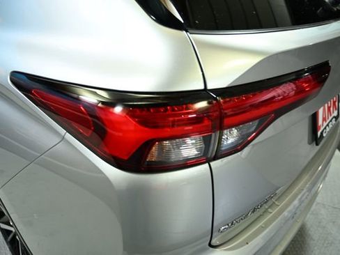 Used 2022 Mitsubishi Outlander SEL image 12