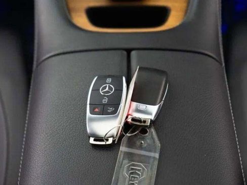 Used 2024 Mercedes-Benz GLE 450 4MATIC w/ Winter Package image 57