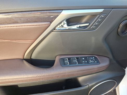 Used 2016 Lexus RX 450h AWD image 12