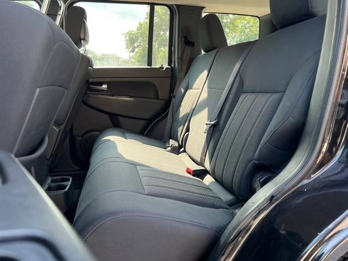 Used 2012 Jeep Liberty Sport RWD image 14