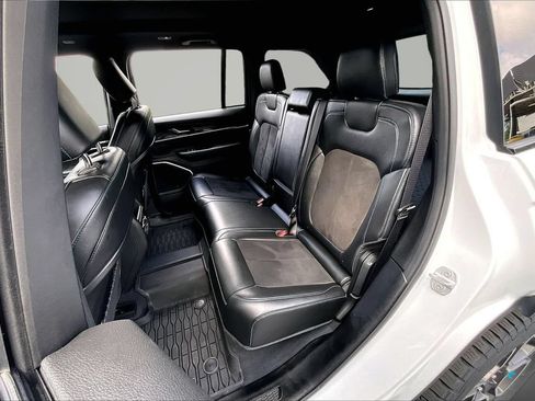 Used 2023 Jeep Grand Cherokee Trailhawk AWD/4WD image 22