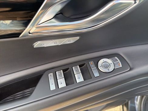 Used 2025 Genesis GV80 2.5T Standard image 12