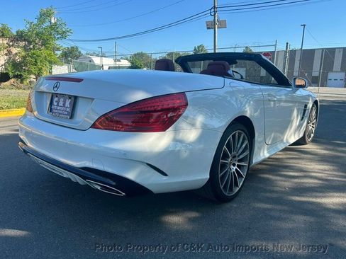 Used 2018 Mercedes-Benz SL 550 image 10