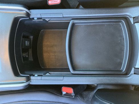 Used 2018 Honda Accord Touring image 28