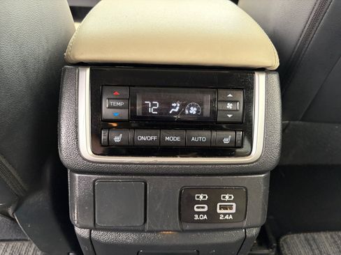 Used 2026 Subaru Ascent Limited w/ Popular Package #2 AWD/4WD image 32