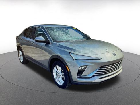 Used 2025 Buick Envista Preferred image 8