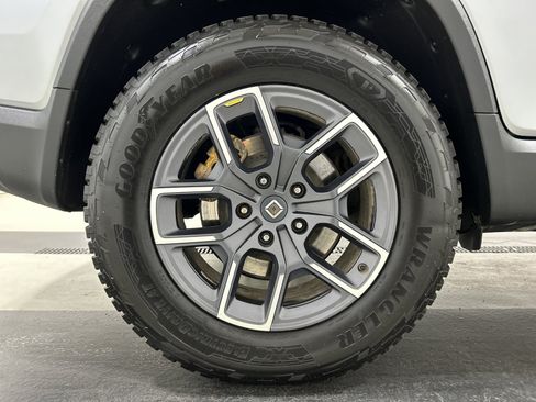 Used 2022 Rivian R1T Adventure AWD/4WD image 12