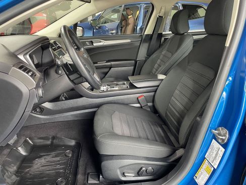 Used 2020 Ford Fusion SE AWD/4WD image 18