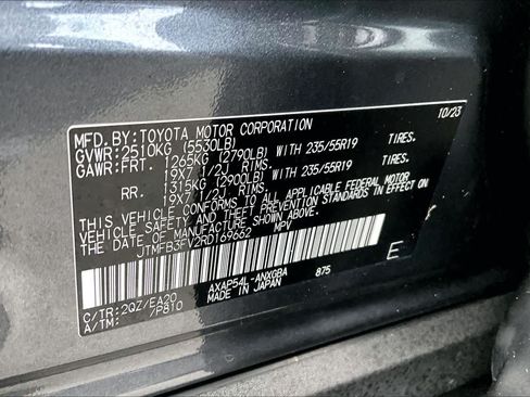 Certified 2024 Toyota RAV4 XSE w/ Premium Package AWD/4WD image 33