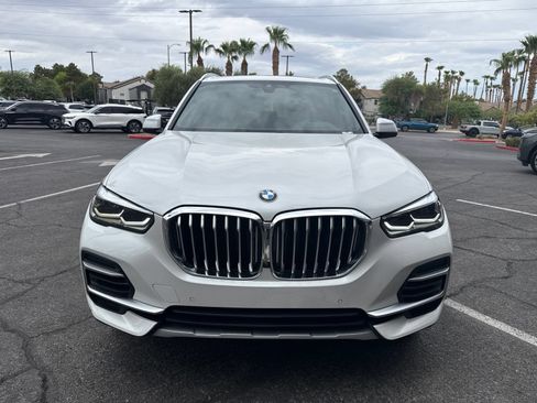 Used 2022 BMW X5 xDrive40i w/ Premium Package AWD/4WD image 2