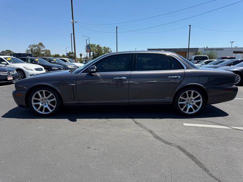 Used 2008 Jaguar XJ8 RWD image 6