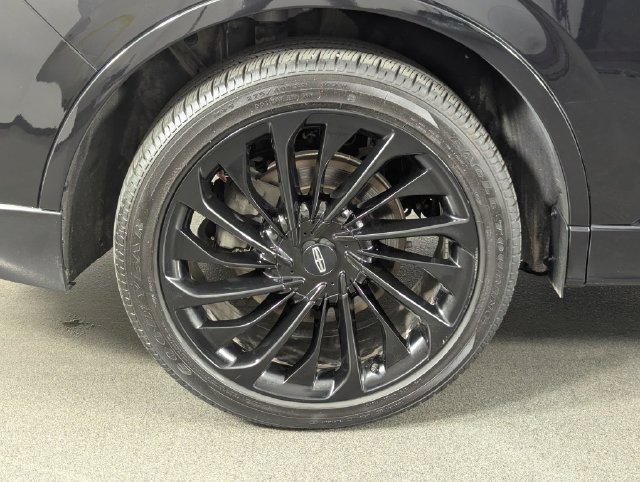 Used 2025 Lincoln Aviator Reserve w/ Jet Appearance Package AWD/4WD image 13