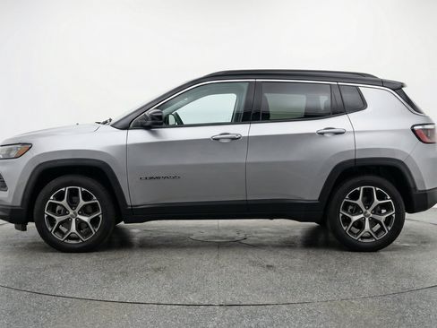 Used 2025 Jeep Compass Limited AWD/4WD image 5