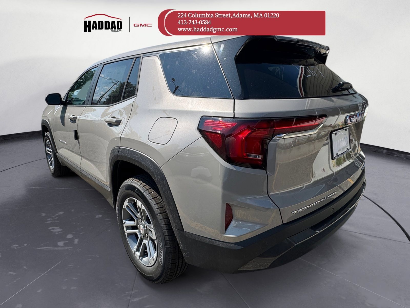 New 2027 GMC Terrain Elevation w/ LPO, Floor Liner Package AWD/4WD image 4