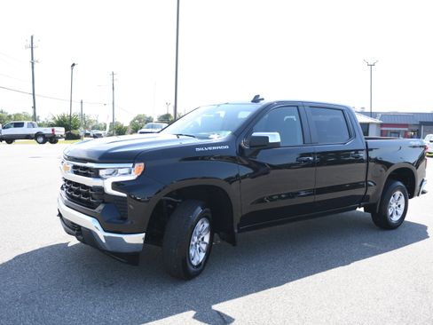 Used 2026 Chevrolet Silverado 1500 LT AWD/4WD image 5