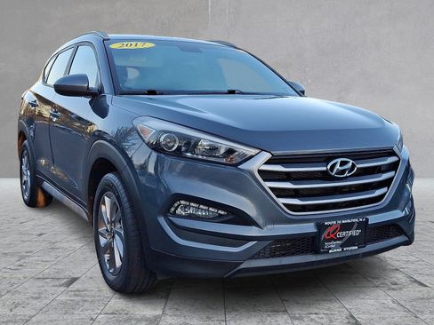 Used 2017 Hyundai Tucson SE image 2