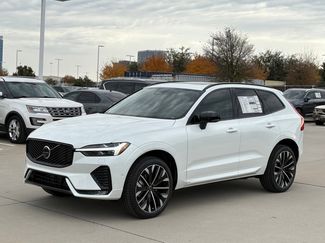 New 2026 Volvo XC60 B5 Ultra w/ Protection Package Premier video 2