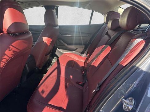 Used 2024 MAZDA MAZDA3 s image 15