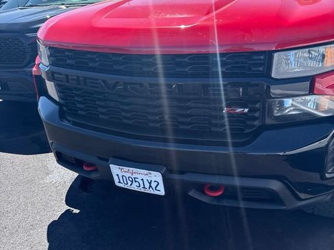 Used 2020 Chevrolet Silverado 1500 Custom Trail Boss w/ Custom Convenience Package AWD/4WD image 2