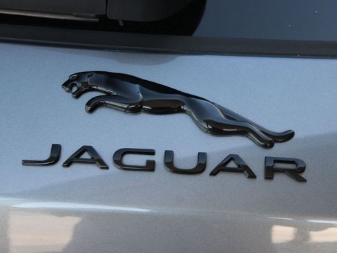 Used 2025 Jaguar F-PACE R-Dynamic S image 22