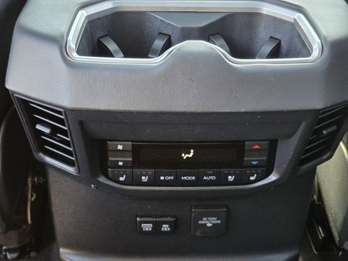 Certified 2024 Toyota Sequoia Platinum image 12