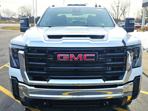 New 2026 GMC Sierra 2500 Pro w/ Convenience Package image 2