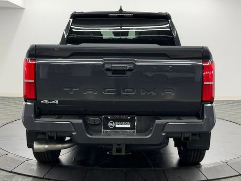 Used 2026 Toyota Tacoma SR5 AWD/4WD image 11