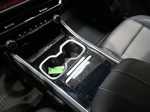 Used 2024 Chevrolet Traverse Z71 w/ LPO, Floor Liner Package image 19