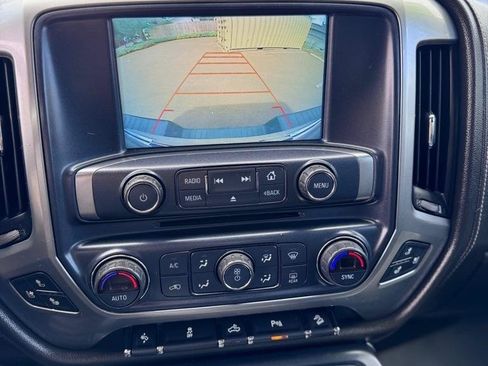 Used 2017 Chevrolet Silverado 1500 LTZ Z71 w/ LTZ Plus Package AWD/4WD image 18