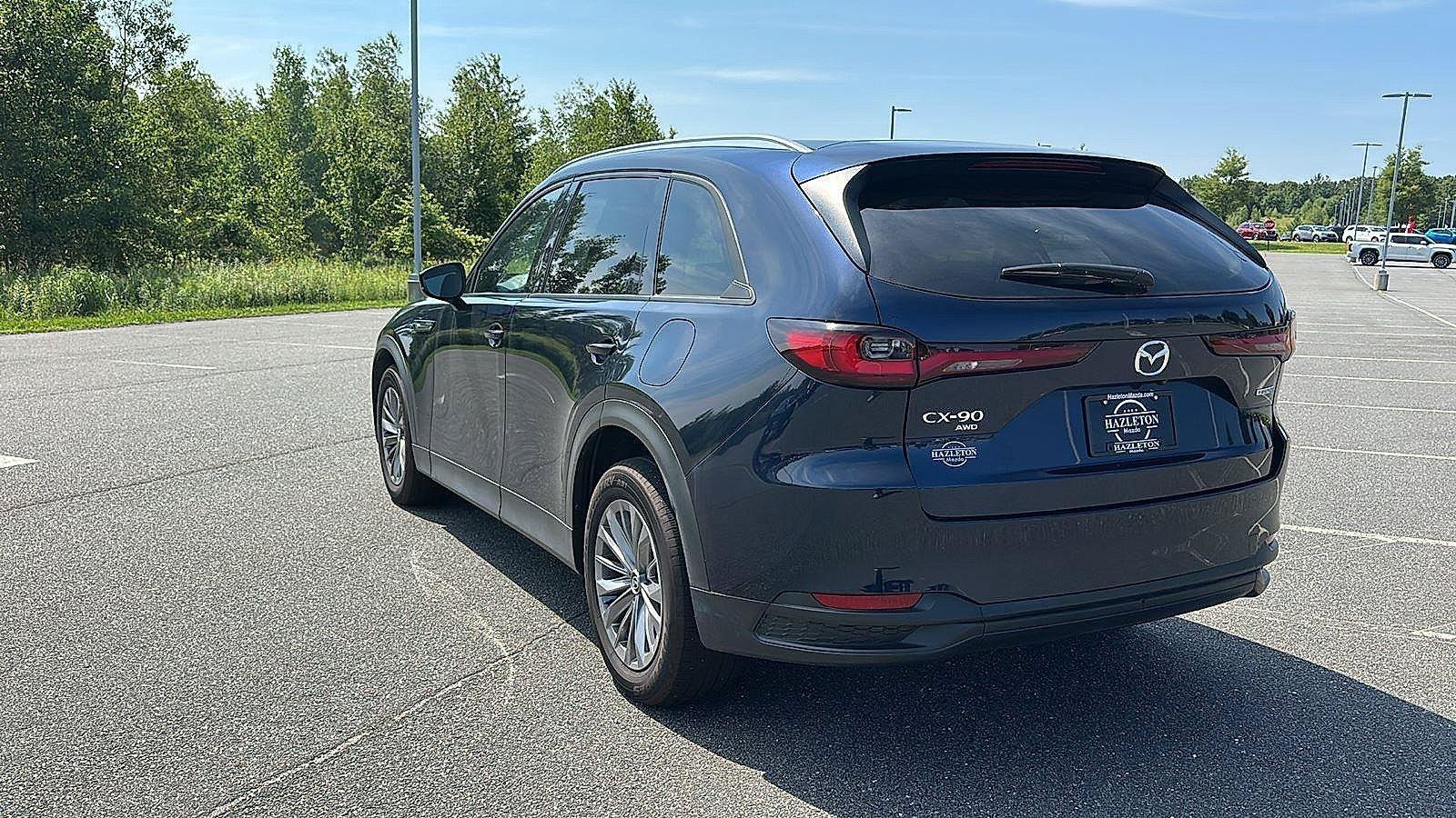 Used 2024 MAZDA CX-90 Plug-In Hybrid w/ Preferred AWD/4WD image 10
