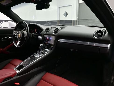Certified 2021 Porsche 718 Cayman RWD image 14