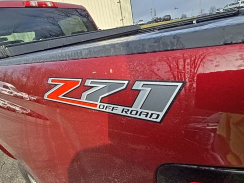 Used 2017 Chevrolet Silverado 1500 LT w/ All Star Edition image 13