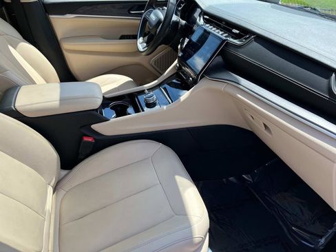 Used 2022 Jeep Grand Cherokee L Limited image 26